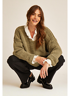 Pull loose Alana